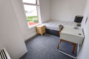 Photo 25- click for photo gallery